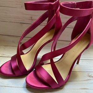 🔥 Imagine Vince Camuto Pink Heels 🎀